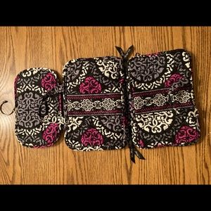 Vera Bradley hanging Travel Organizer in Canterberry Magenta pattern